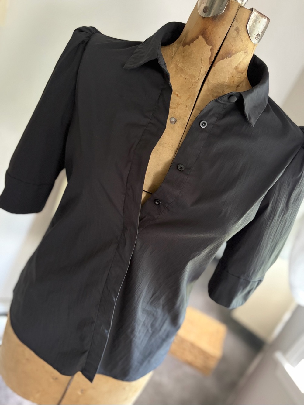 Elie Tahari Black Puff- Sleeve Button Down Blouse